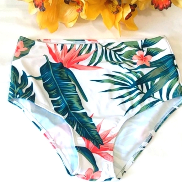 GREEN TWIST FRONT WRAP BIKINI TOP WHITE FLORAL HI-WAISTED BOTTOMS SZ MEDIUM NWOT - Picture 4 of 12